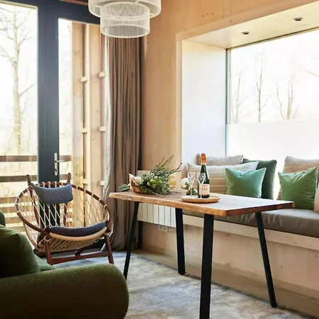 Forest Retreat For Two *