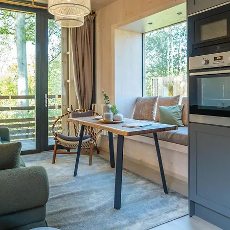 Forest Retreat For Two 펜션 Antoing